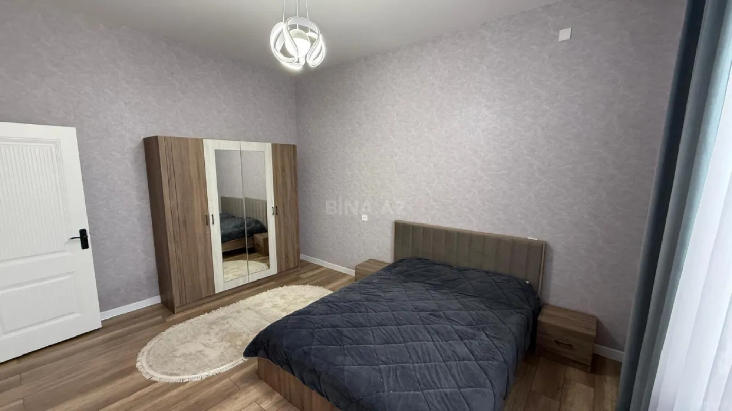 Satılır 4 otaqlı həyət evi 165 m²