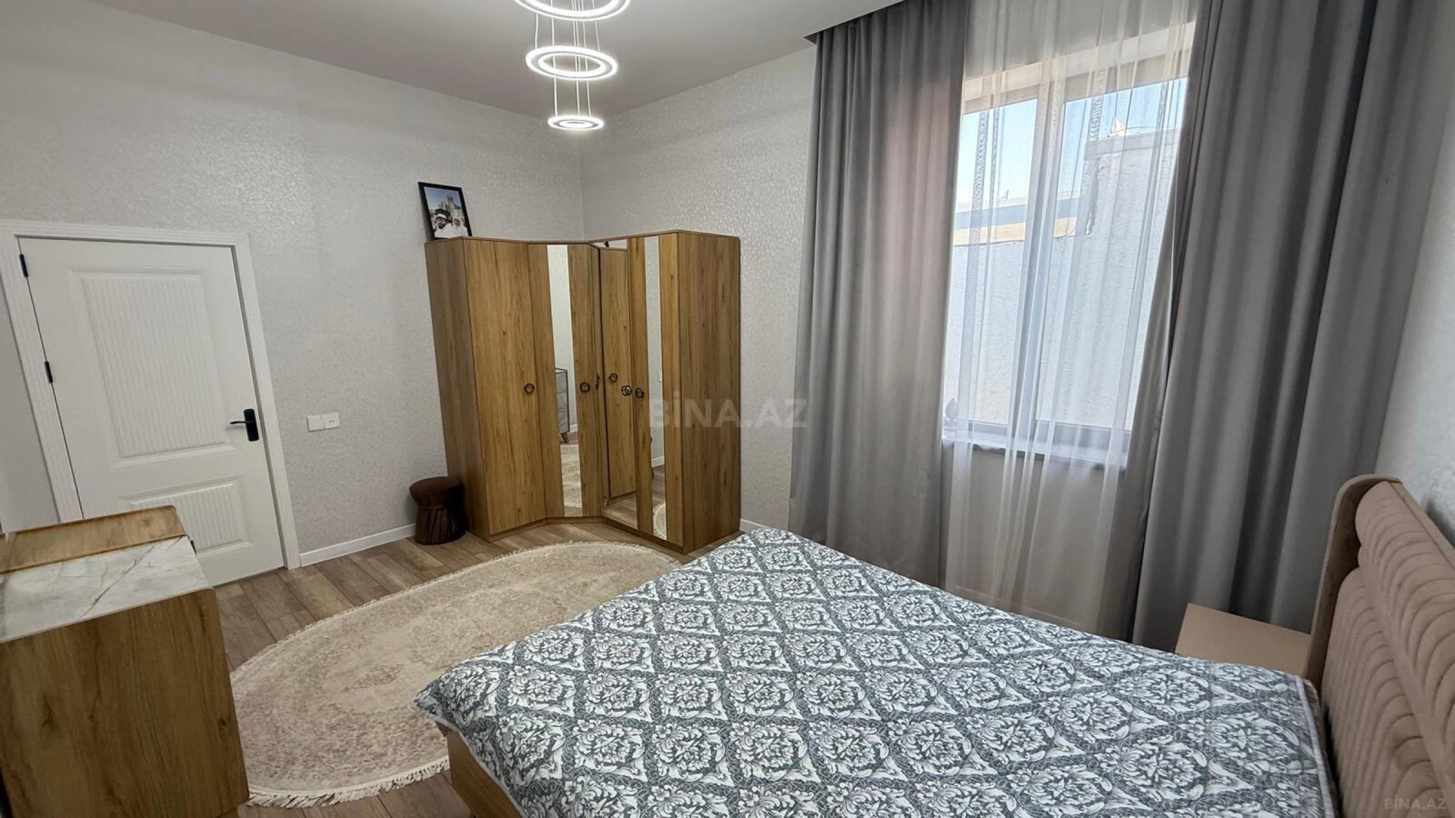Satılır 4 otaqlı həyət evi 165 m²