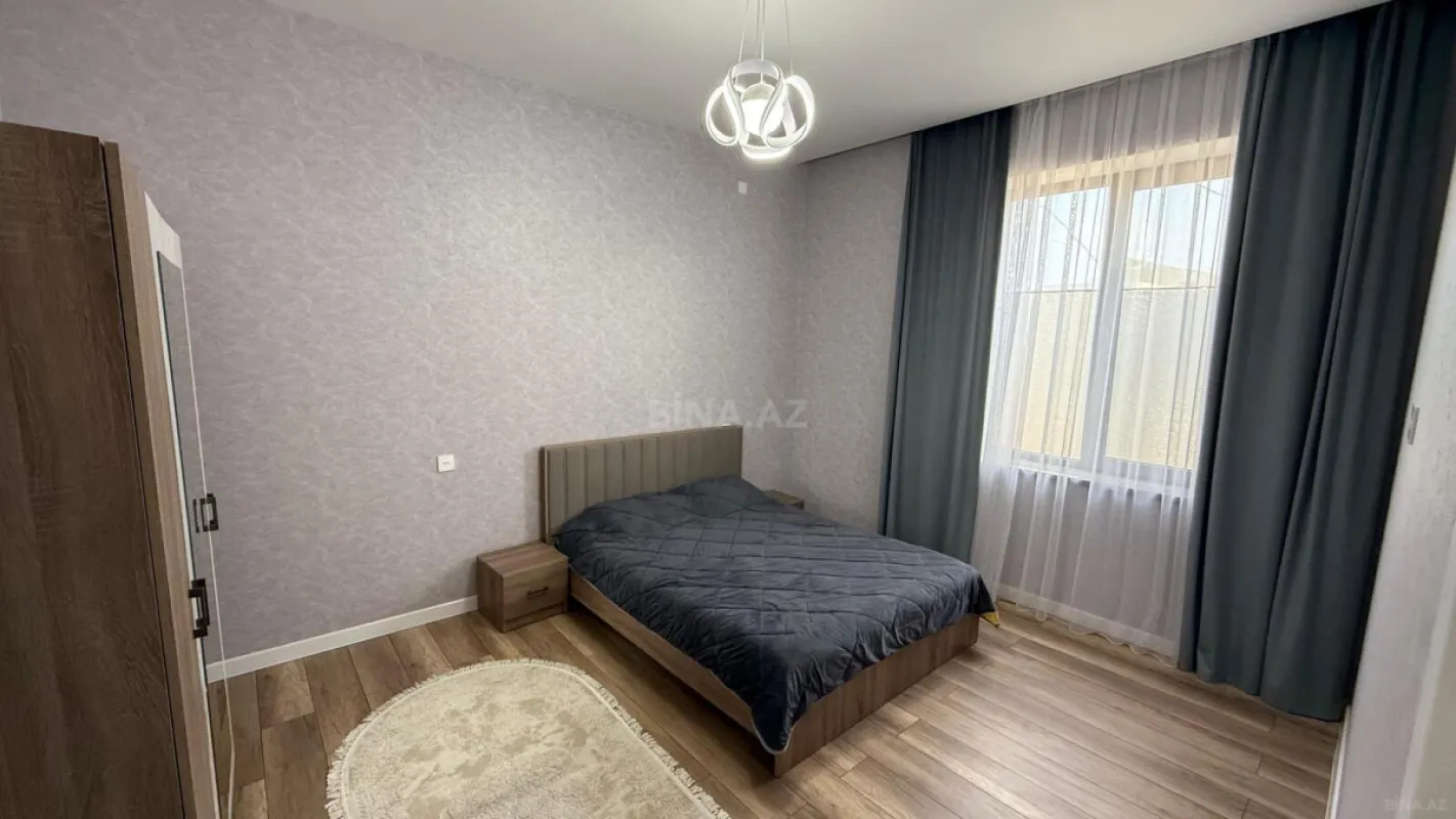 Satılır 4 otaqlı həyət evi 165 m²