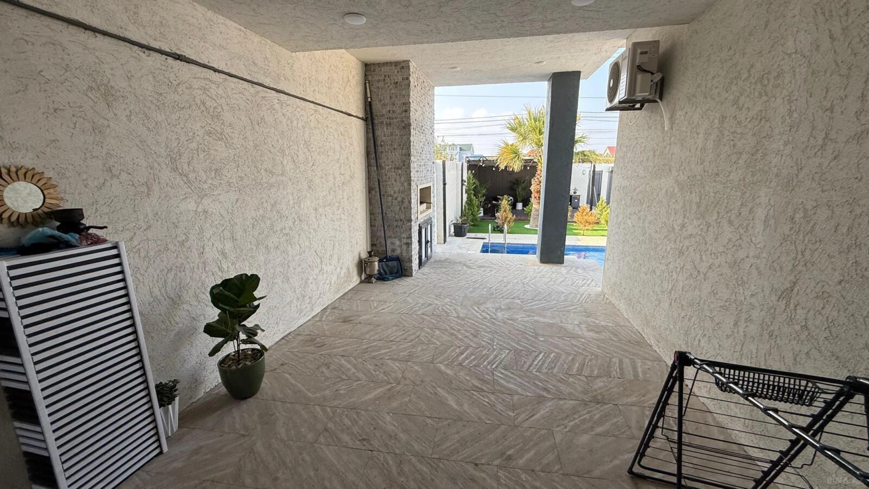 Satılır 4 otaqlı həyət evi 165 m²