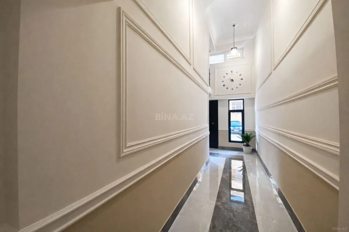 Satılır 3 otaqlı mənzil 170 m²