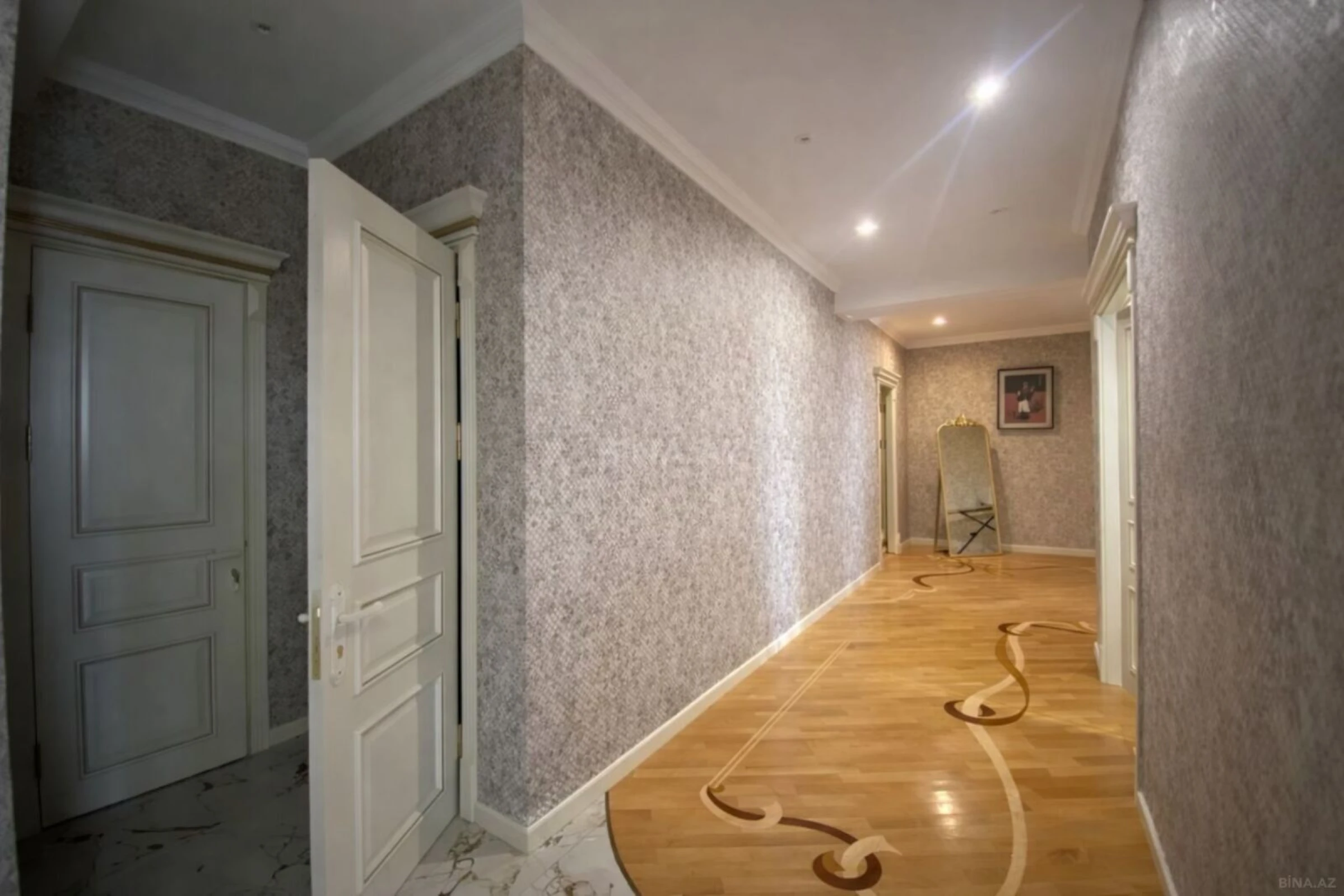 Satılır 3 otaqlı mənzil 150 m²