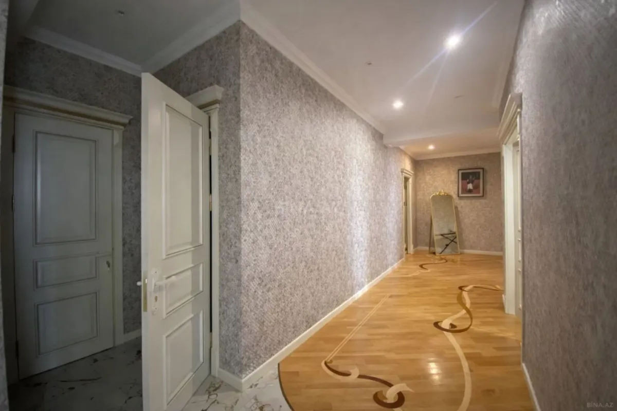 Satılır 3 otaqlı mənzil 150 m²