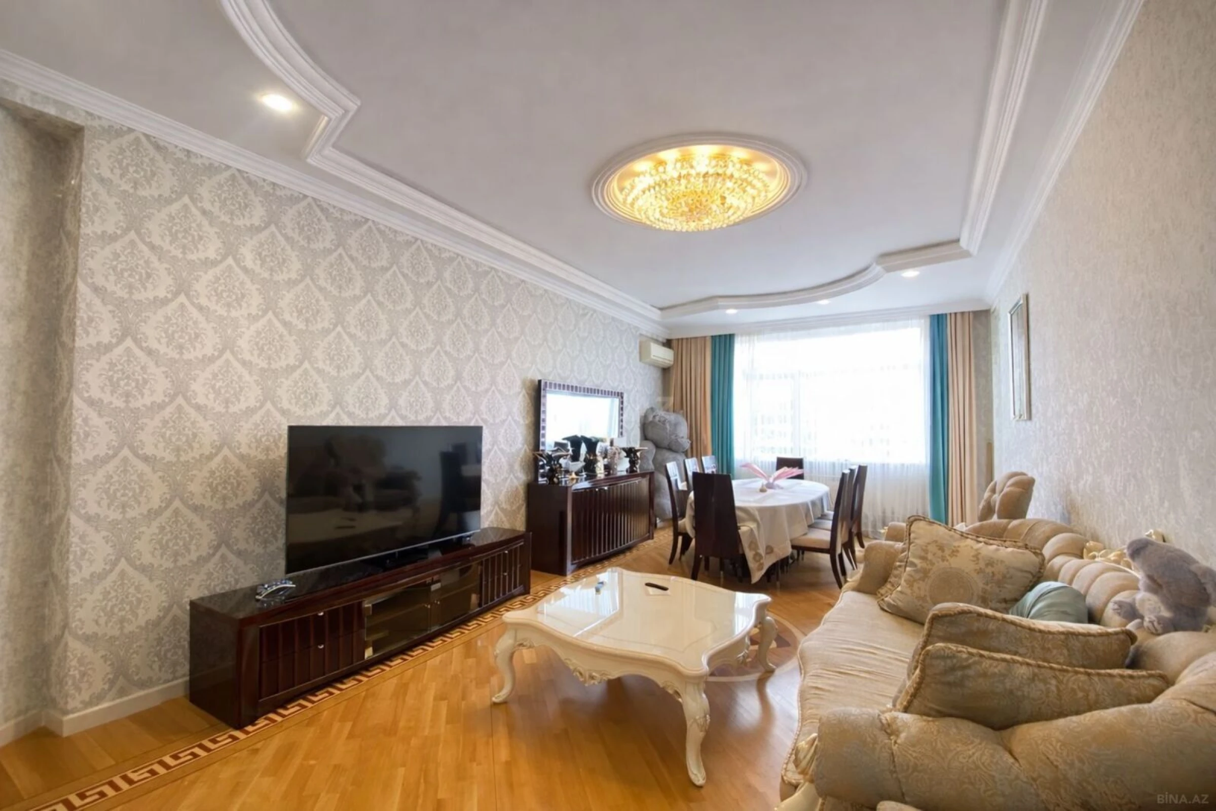 Satılır 3 otaqlı mənzil 150 m²