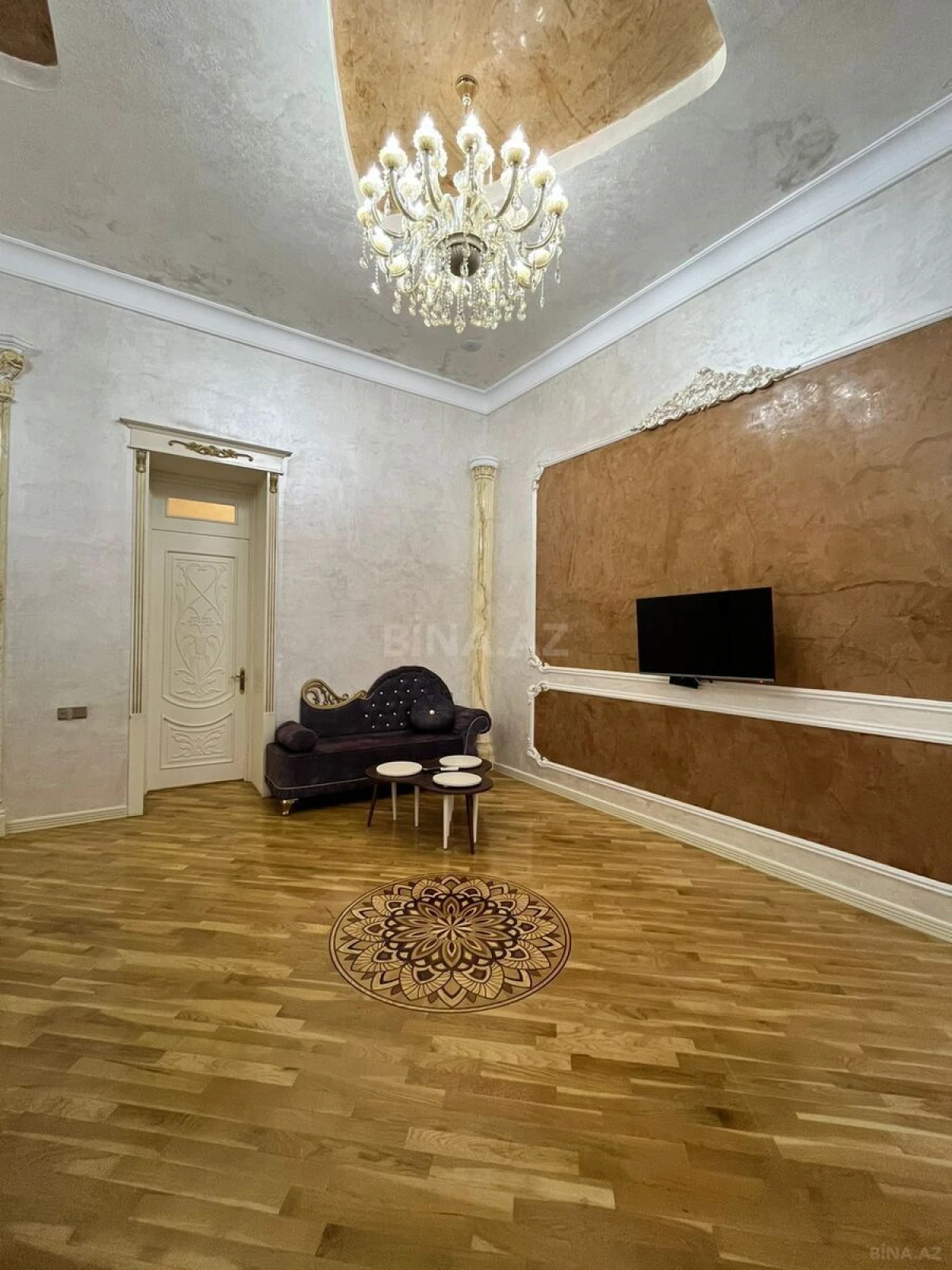 Kirayə verilir 2 otaqlı mənzil 75 m²