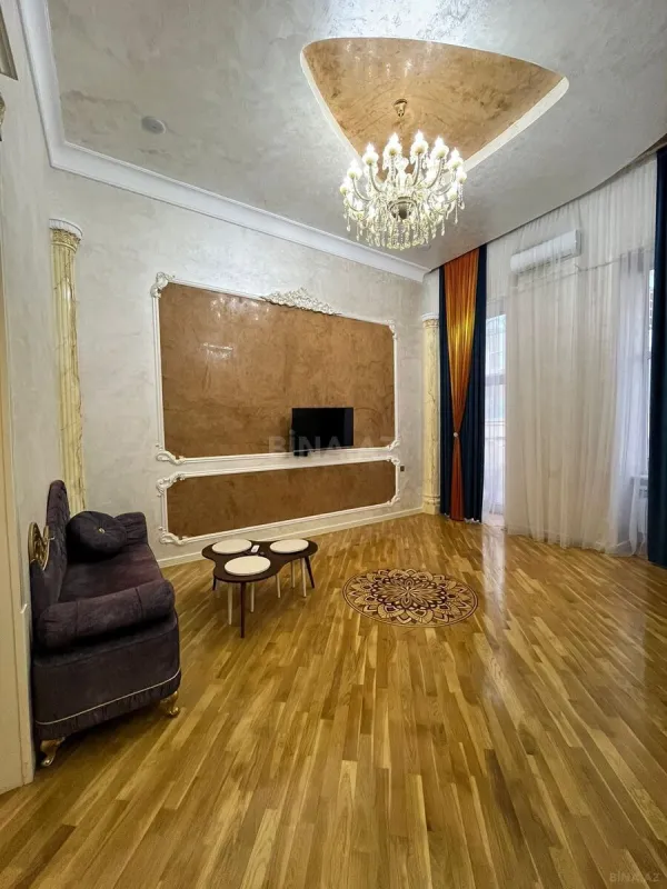 Kirayə verilir 2 otaqlı mənzil 75 m²