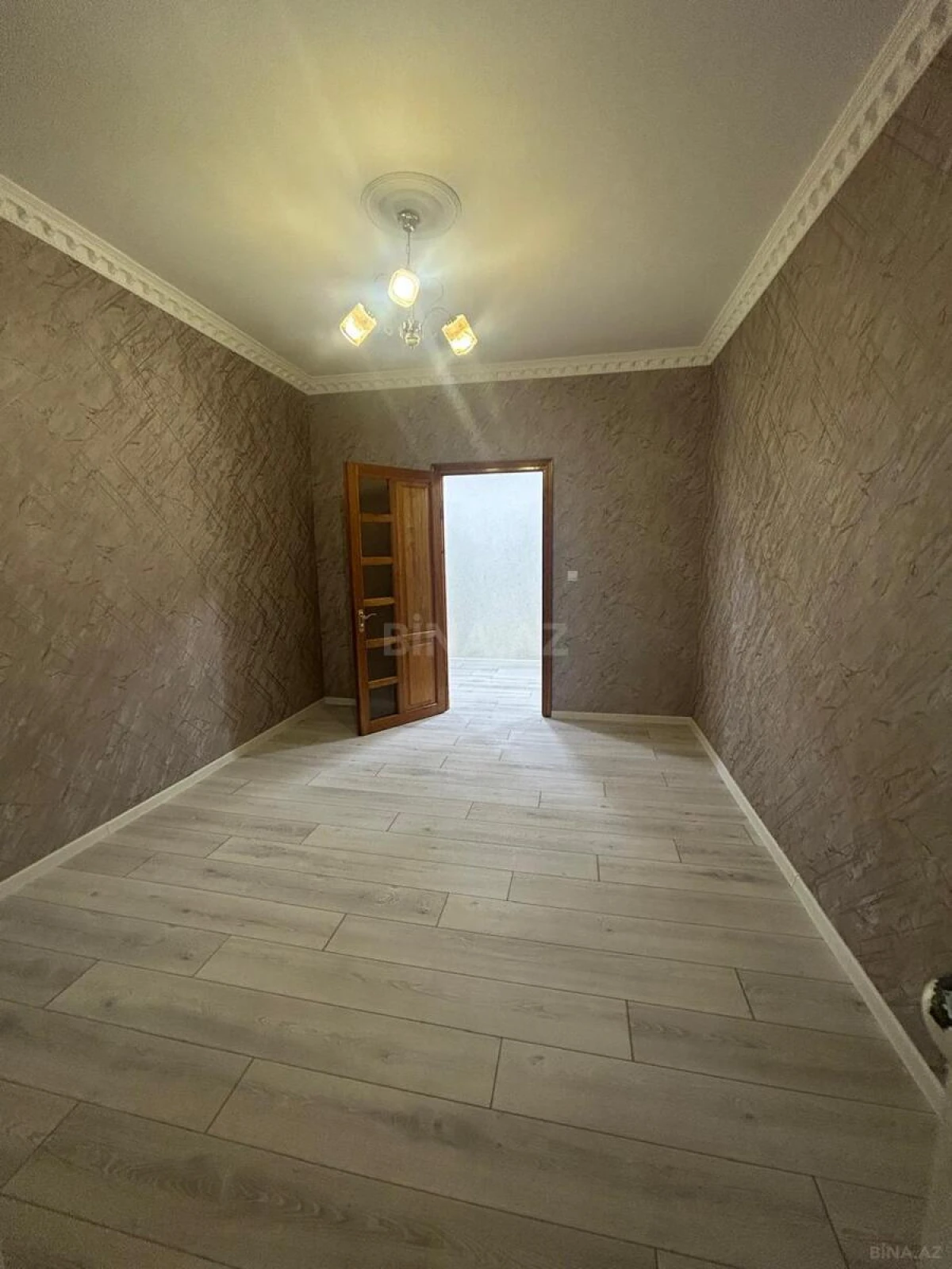Satılır 3 otaqlı mənzil 85 m²