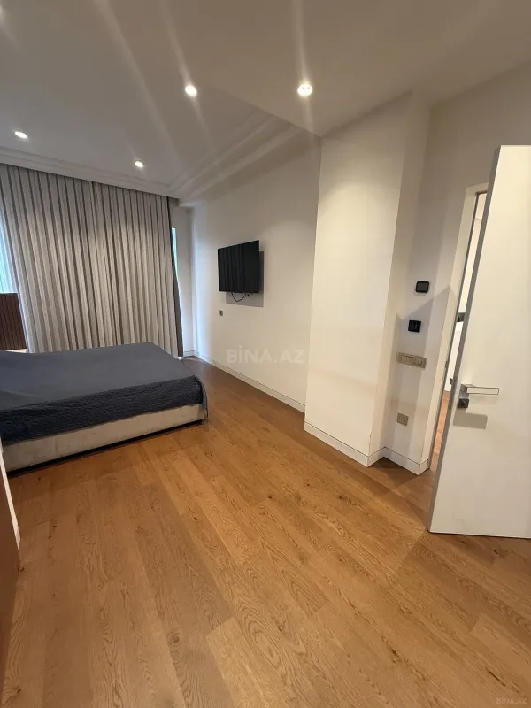 Satılır 3 otaqlı mənzil 93 m²