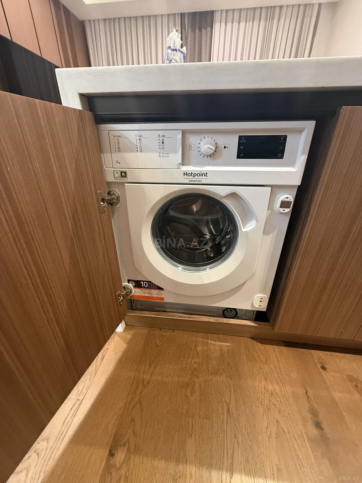 Satılır 3 otaqlı mənzil 93 m²