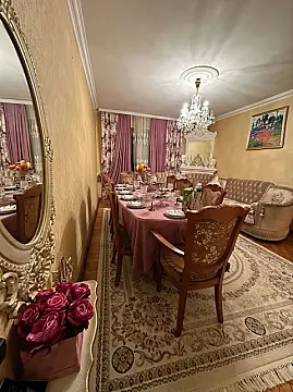 Satılır 4 otaqlı mənzil 115 m²