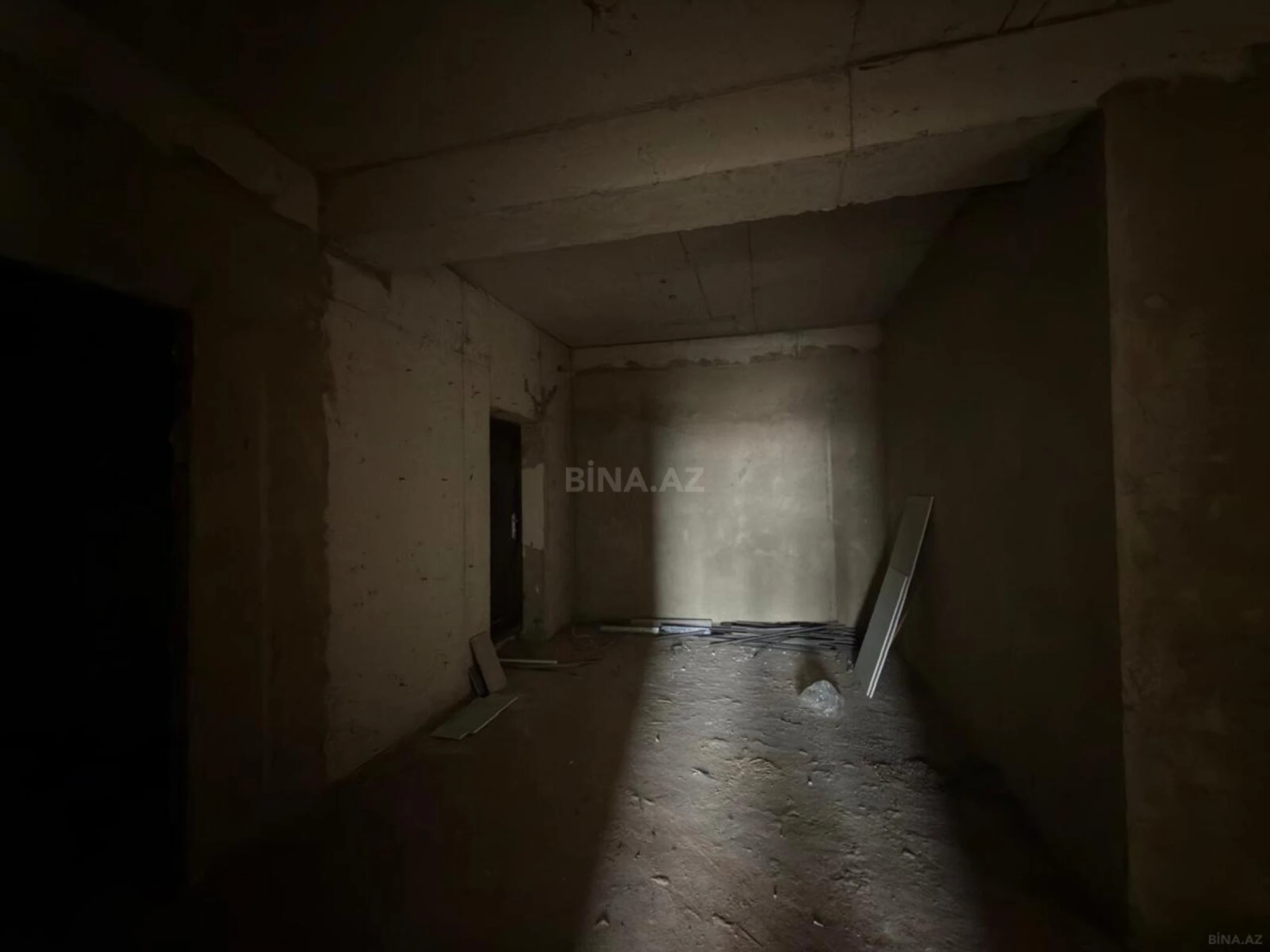 Satılır 3 otaqlı mənzil 144 m²