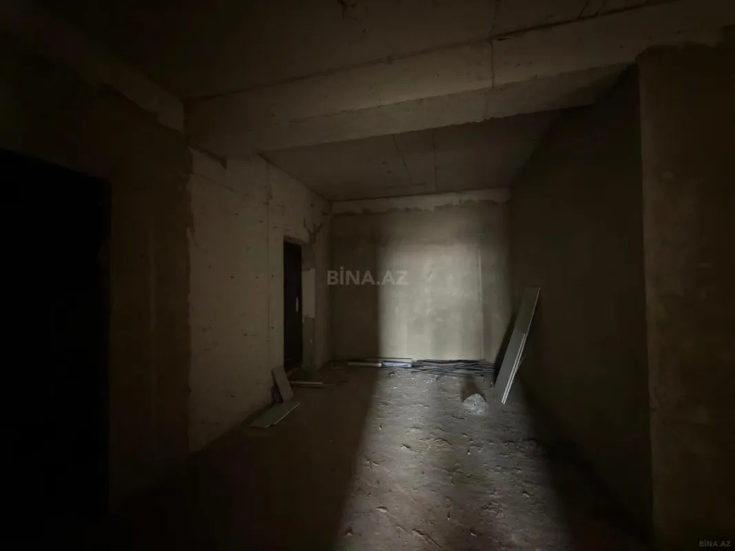 Satılır 3 otaqlı mənzil 144 m²