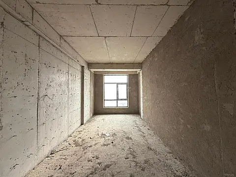 Satılır 3 otaqlı mənzil 144 m²