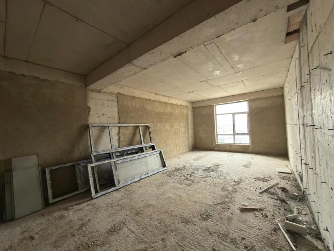 Satılır 3 otaqlı mənzil 144 m²