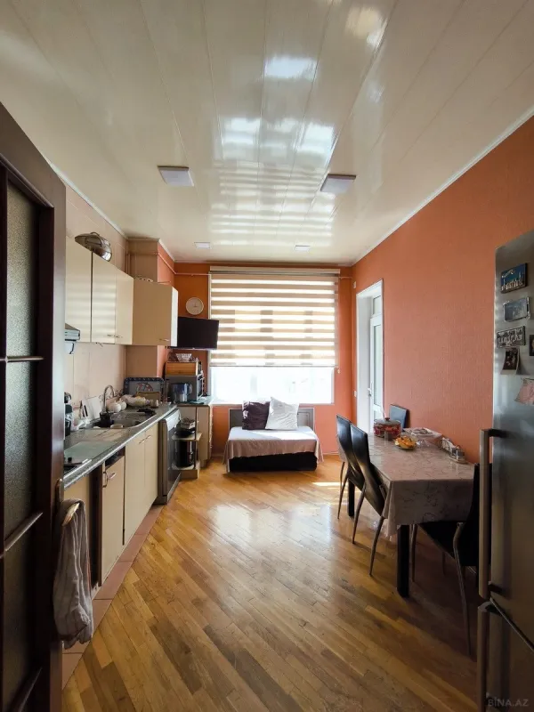 Satılır 3 otaqlı mənzil 123 m²