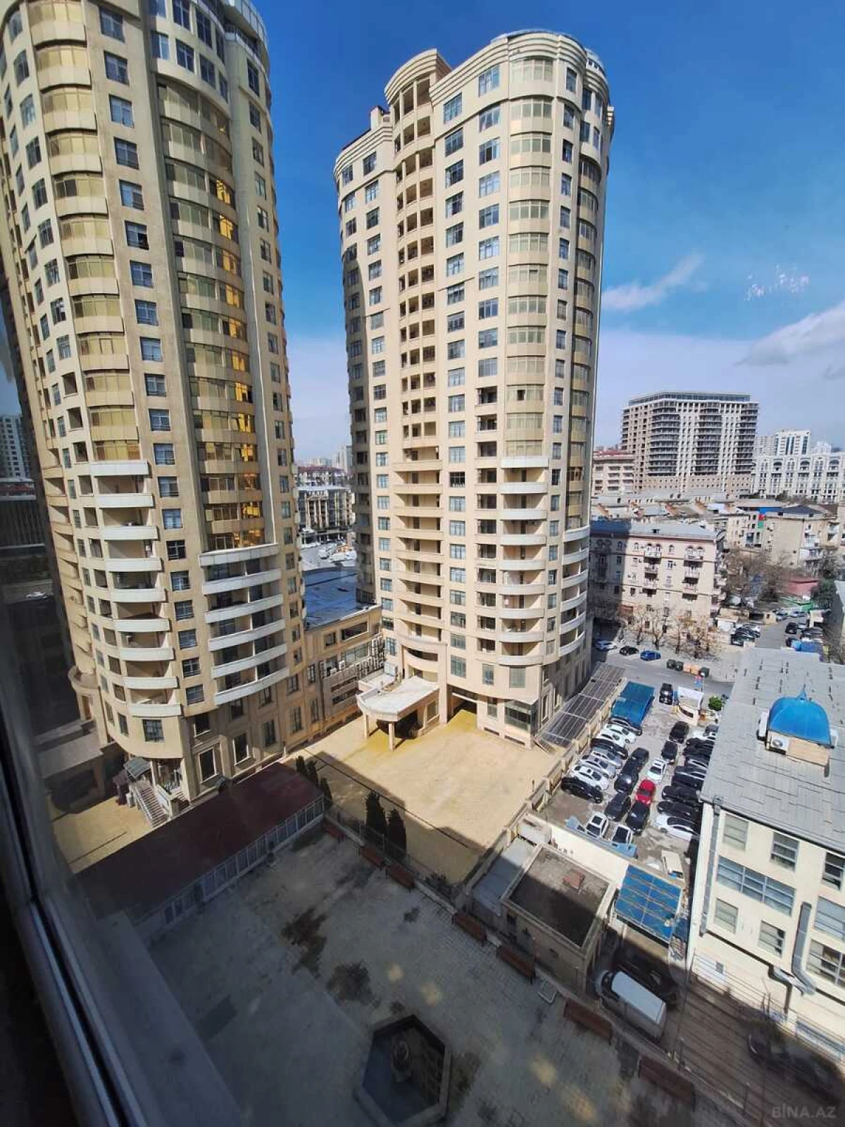 Satılır 3 otaqlı mənzil 154 m²