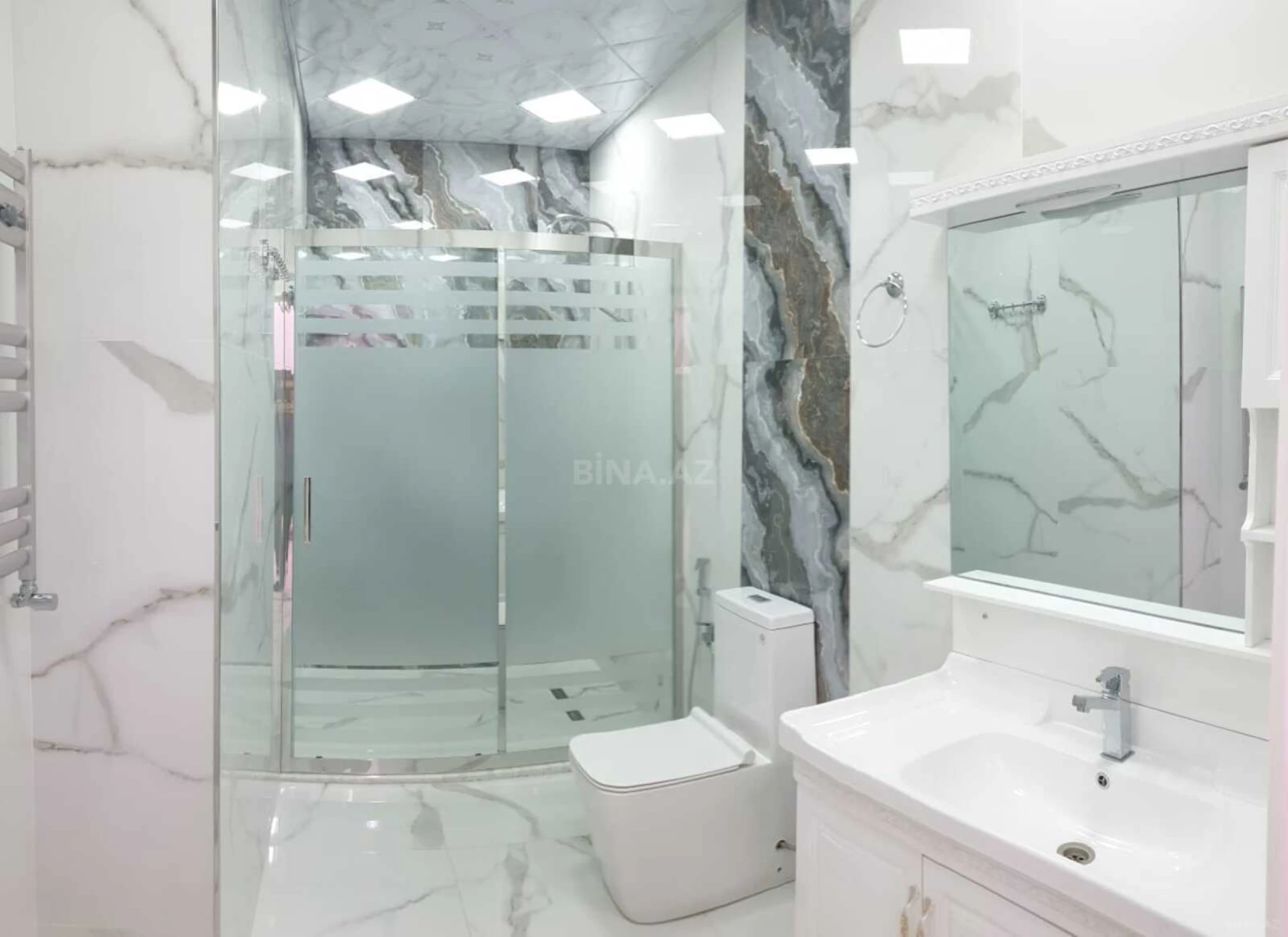 Kirayə verilir 3 otaqlı mənzil 110 m²