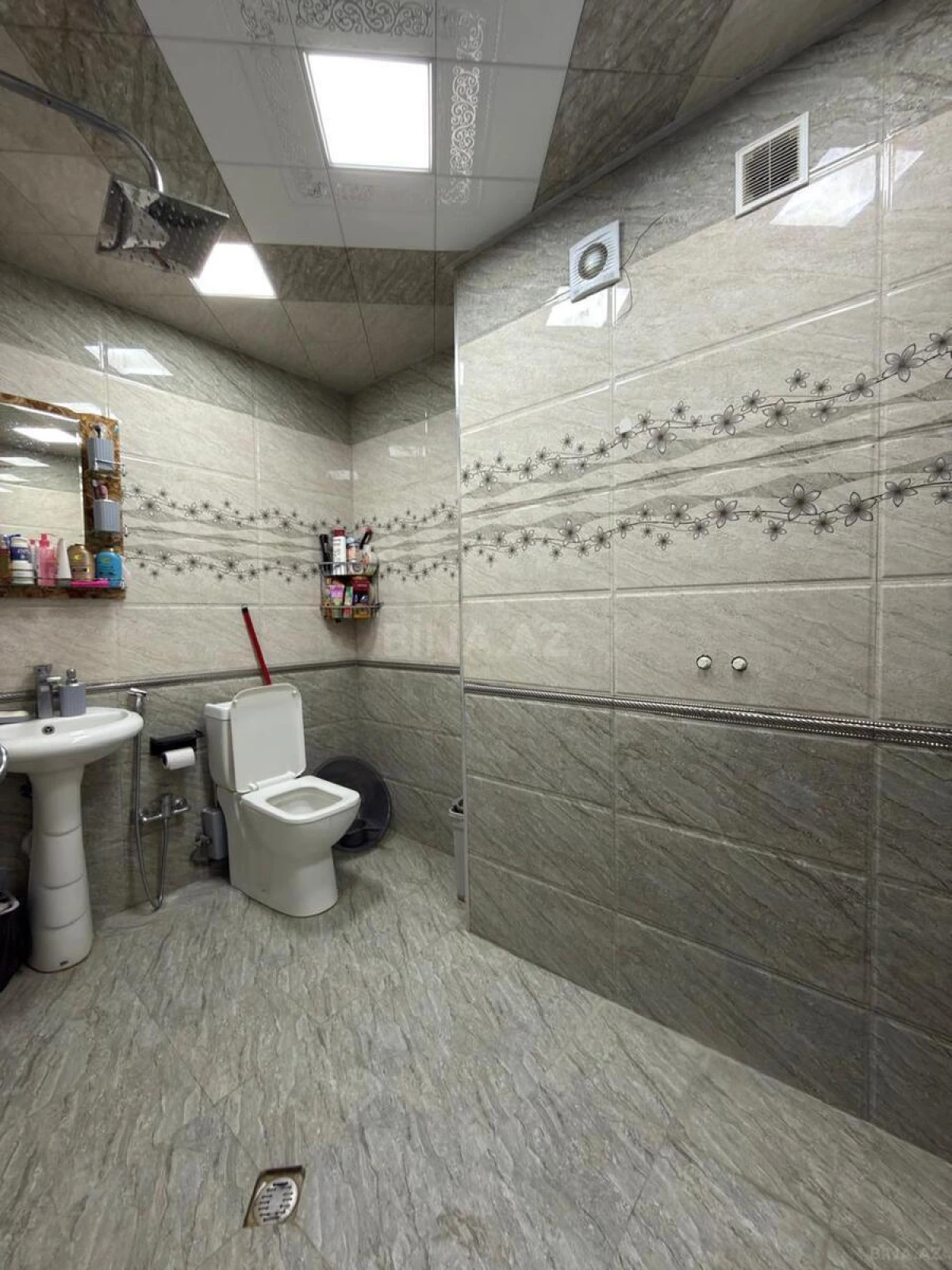 Satılır 2 otaqlı mənzil 60 m²