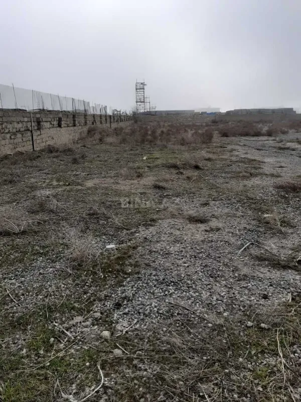 Satılır torpaq sahəsi 200 m²