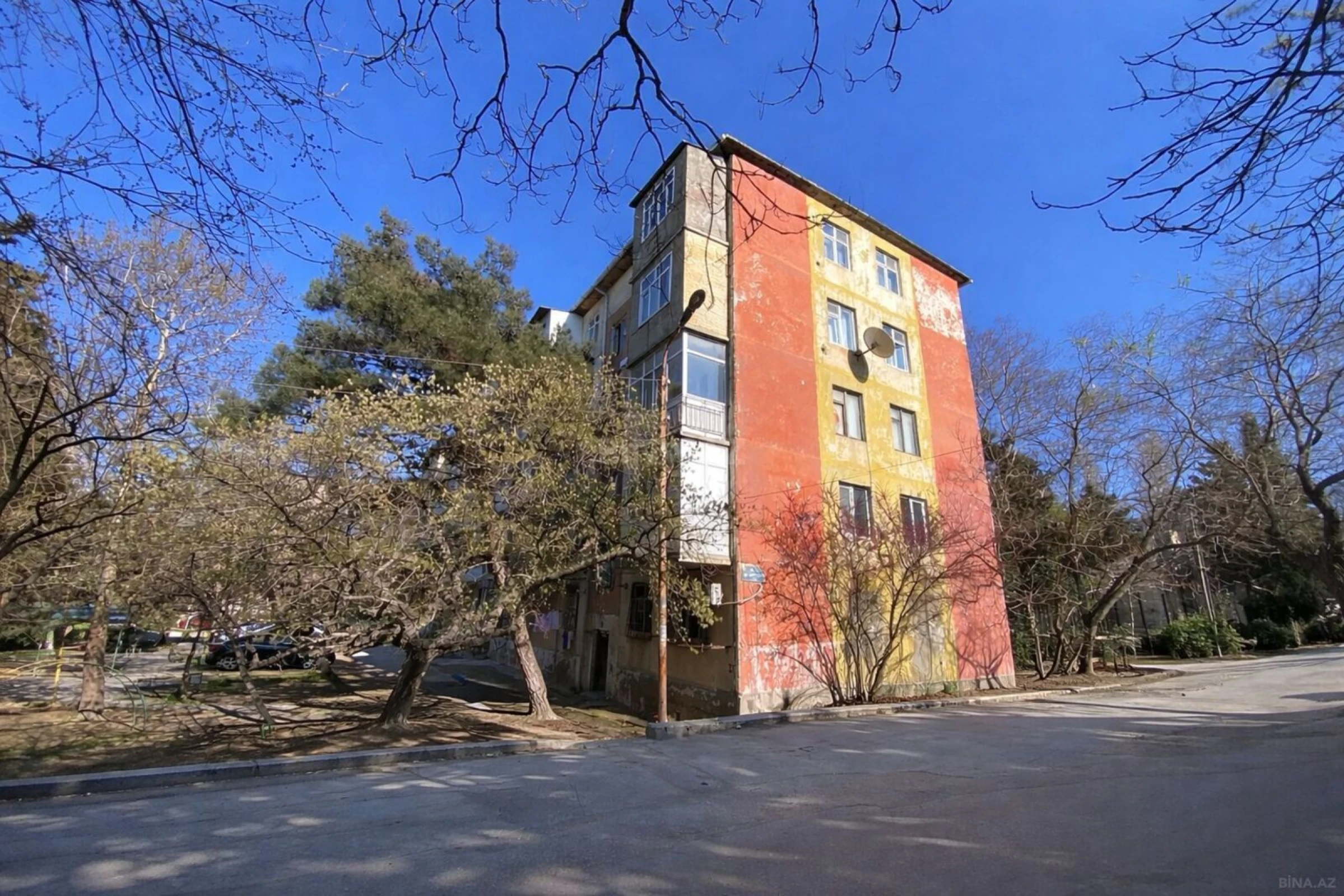 Satılır 2 otaqlı mənzil 30 m²