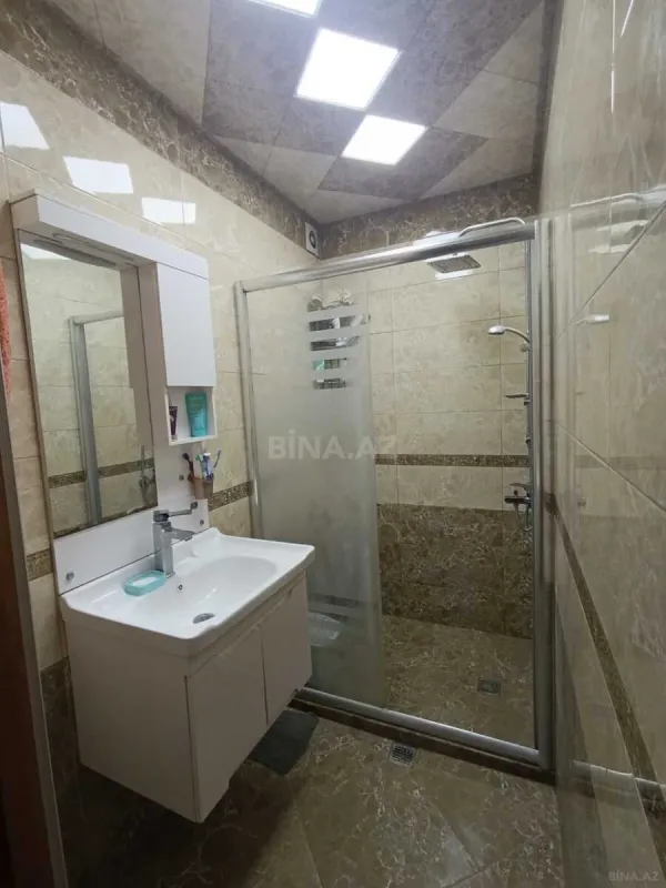 Satılır 5 otaqlı mənzil 120 m²