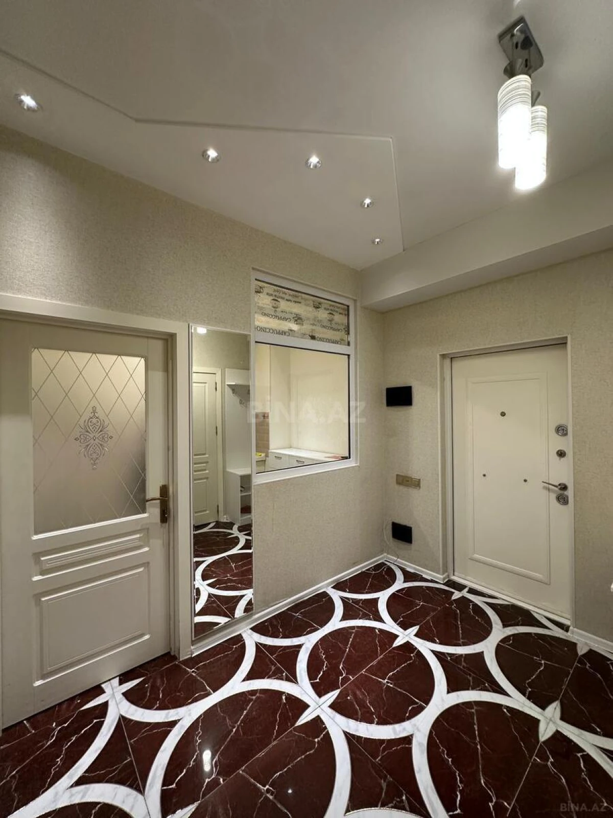 Kirayə verilir 2 otaqlı mənzil 64 m²