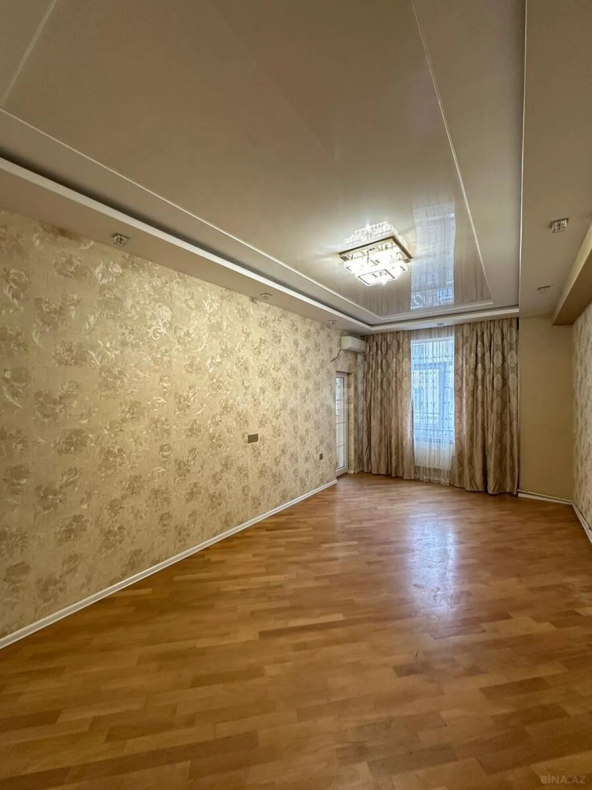 Kirayə verilir 2 otaqlı mənzil 64 m²