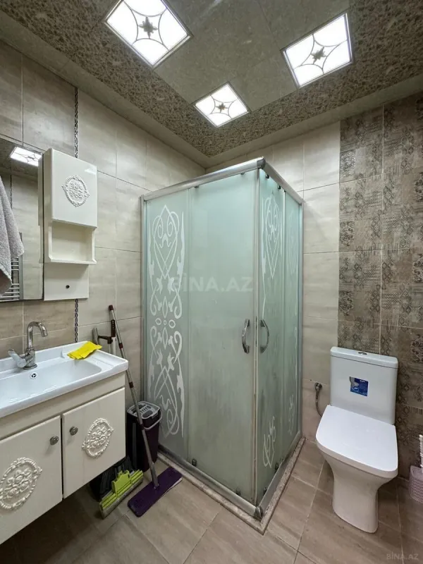 Kirayə verilir 2 otaqlı mənzil 64 m²