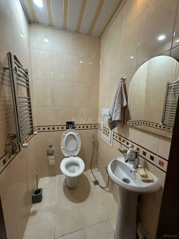 Satılır 4 otaqlı mənzil 186 m²