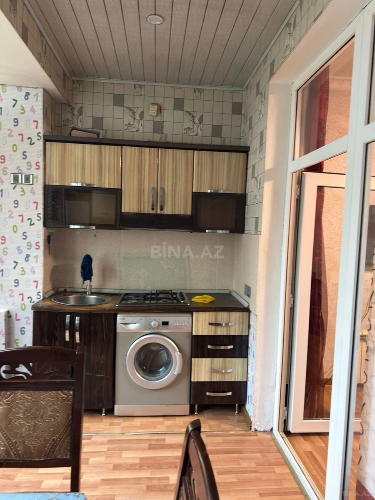 Kirayə verilir 2 otaqlı mənzil 65 m²