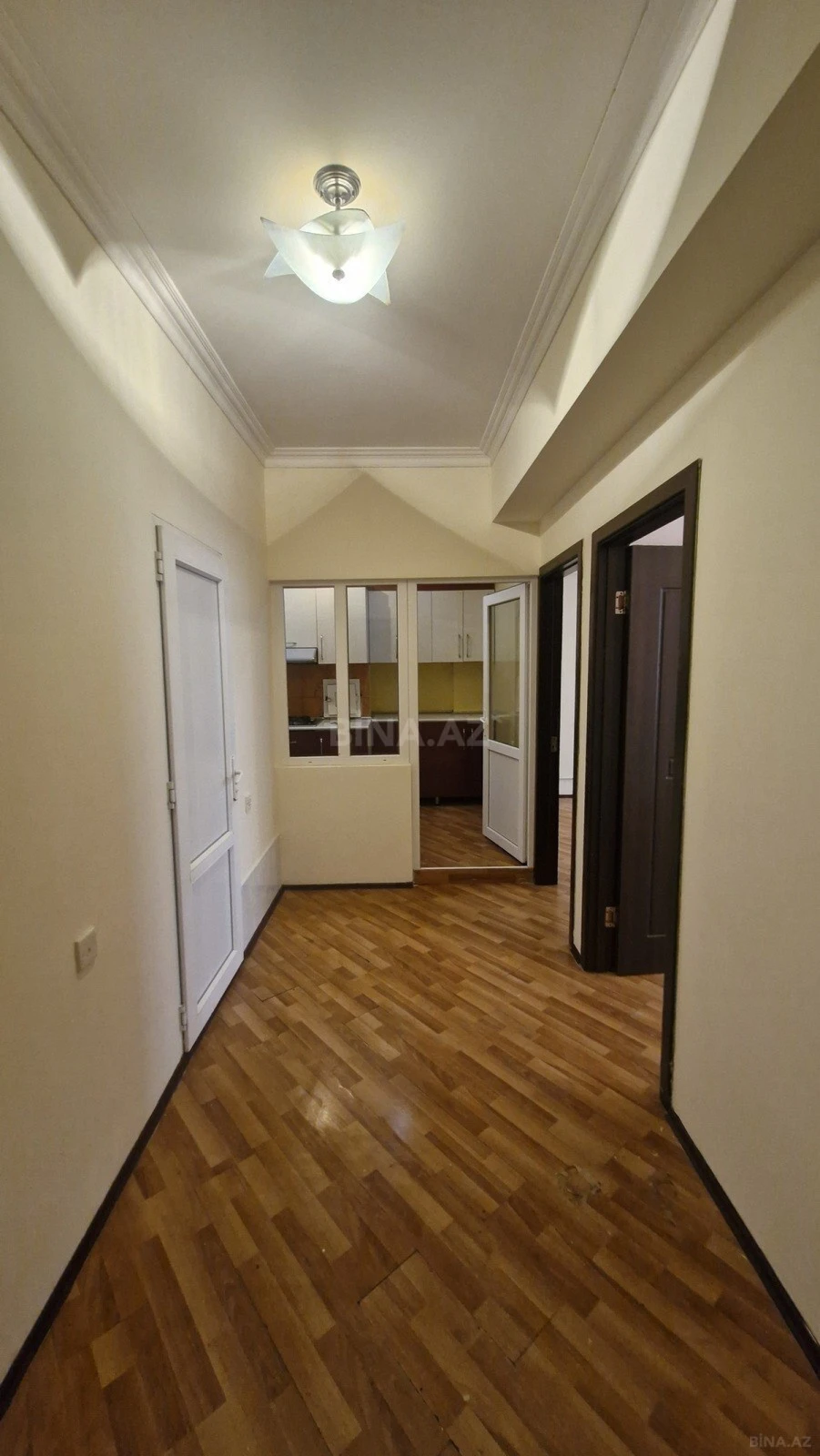 Kirayə verilir 2 otaqlı mənzil 70 m²
