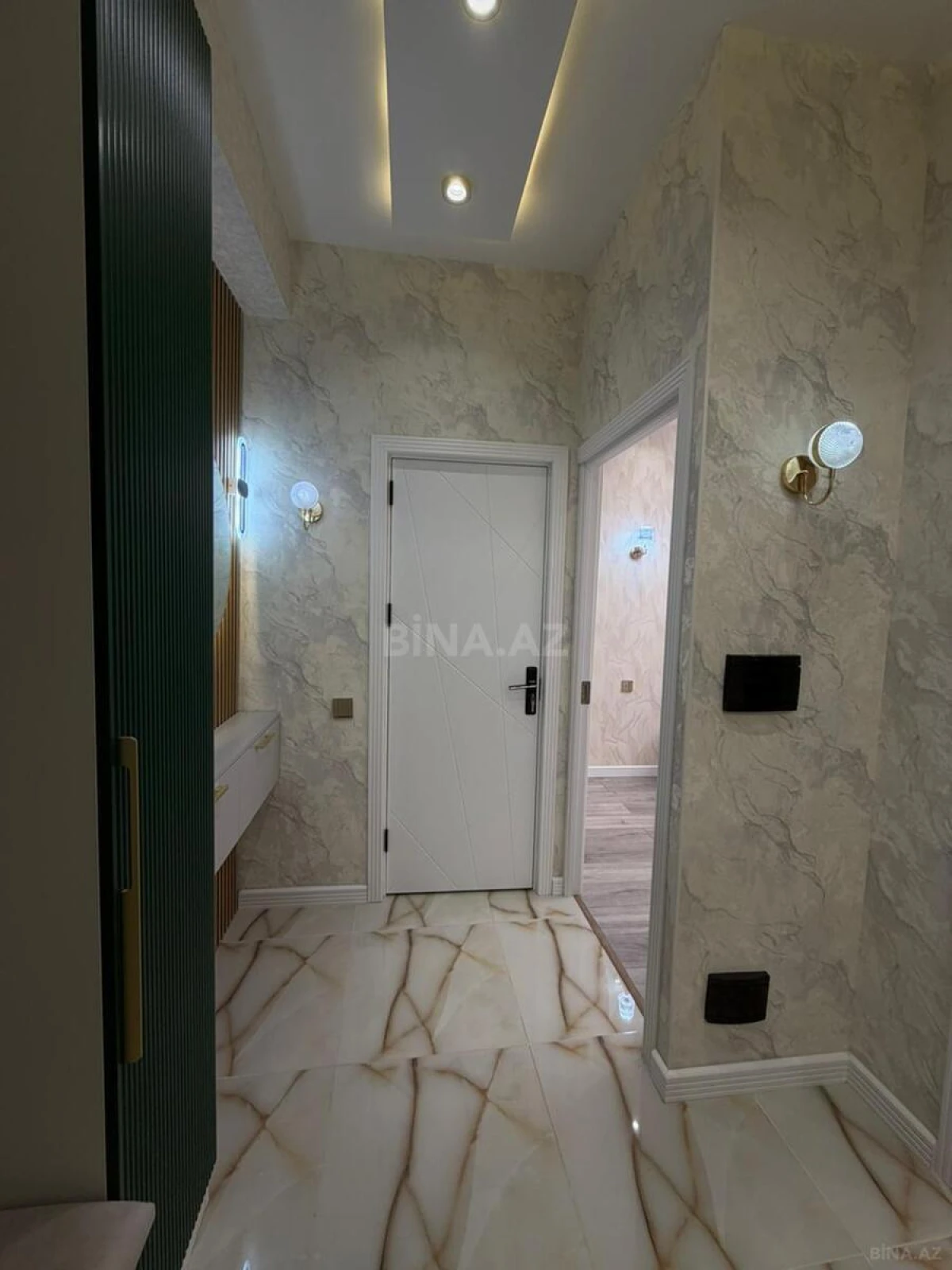 Kirayə verilir 2 otaqlı mənzil 78 m²