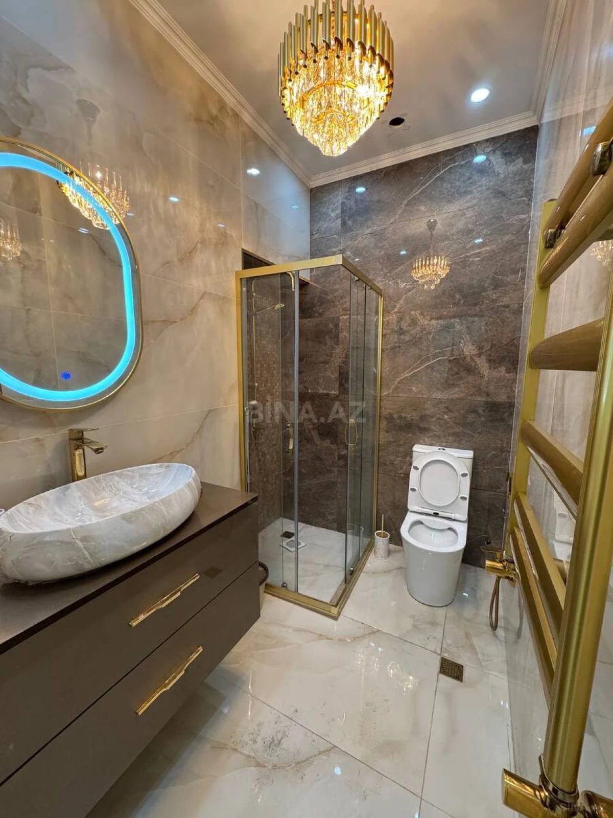 Kirayə verilir 2 otaqlı mənzil 90 m²