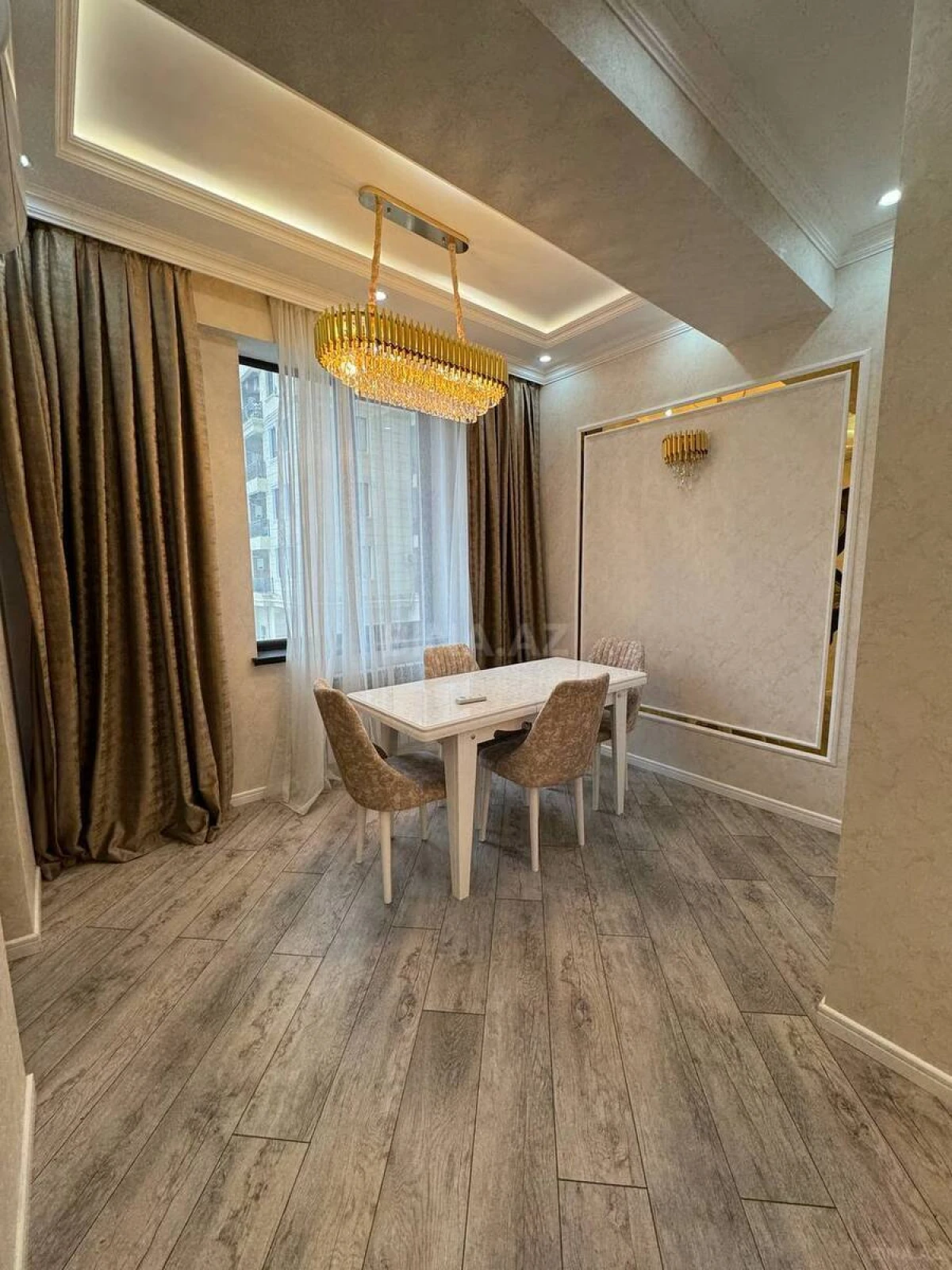 Kirayə verilir 2 otaqlı mənzil 90 m²