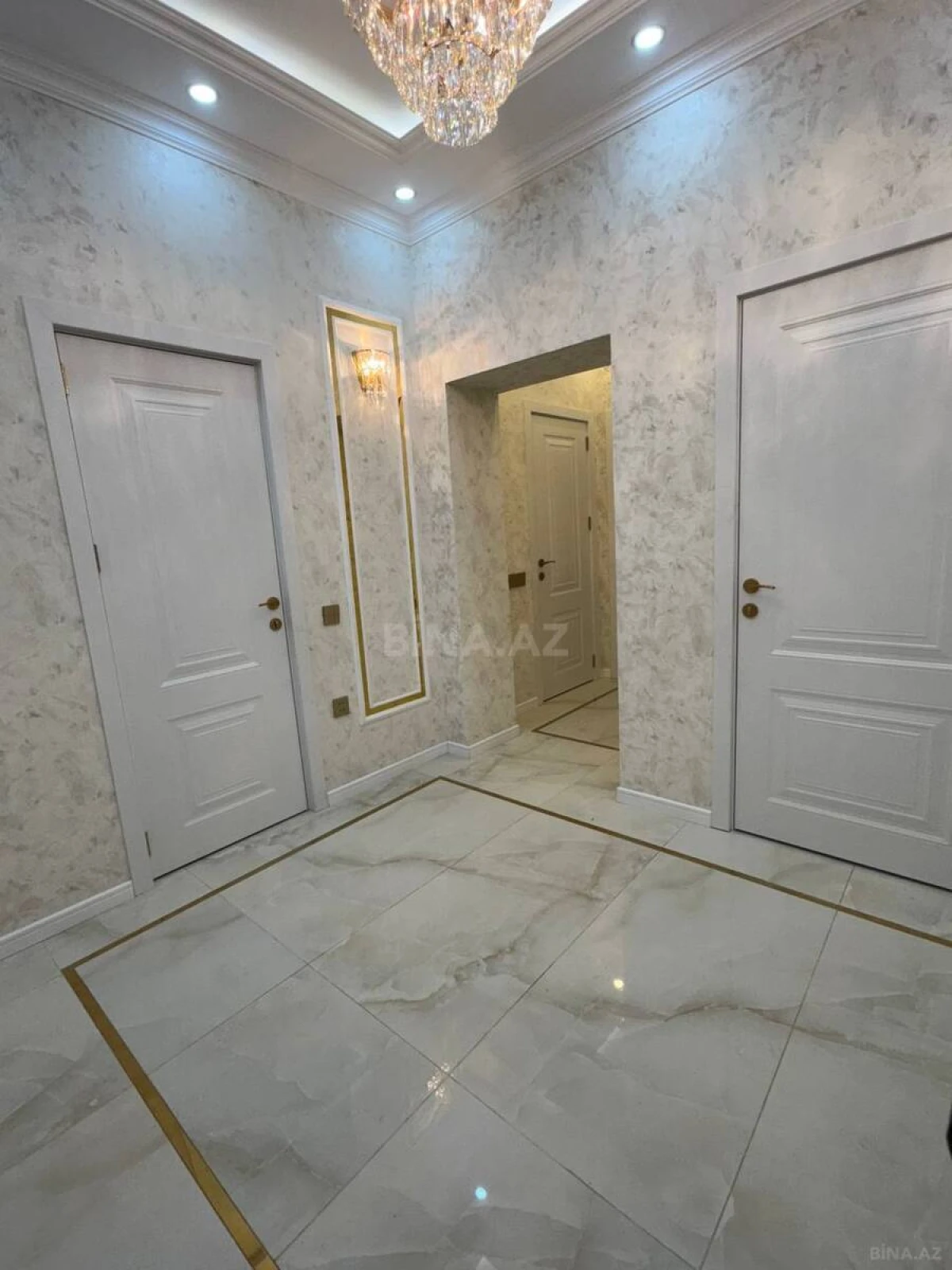 Kirayə verilir 2 otaqlı mənzil 90 m²