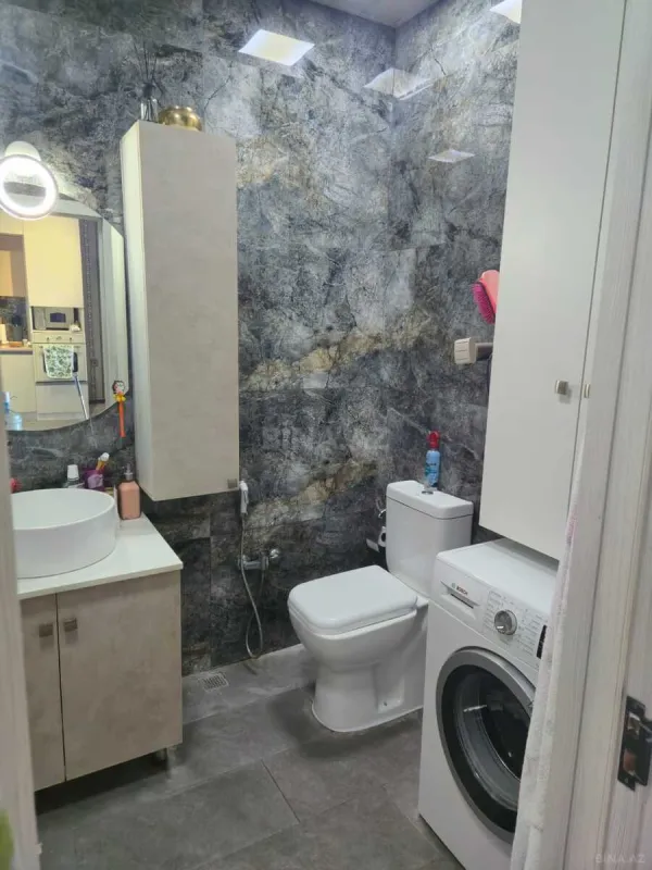 Satılır 2 otaqlı mənzil 66 m²