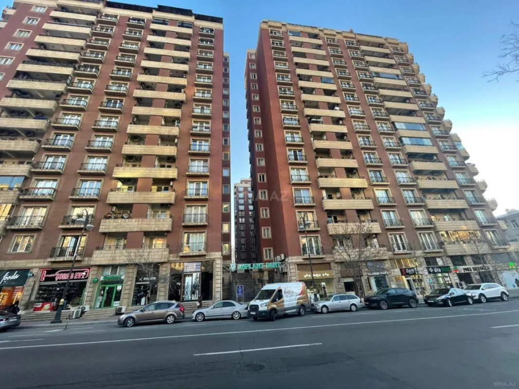 Kirayə verilir obyekt 445 m²