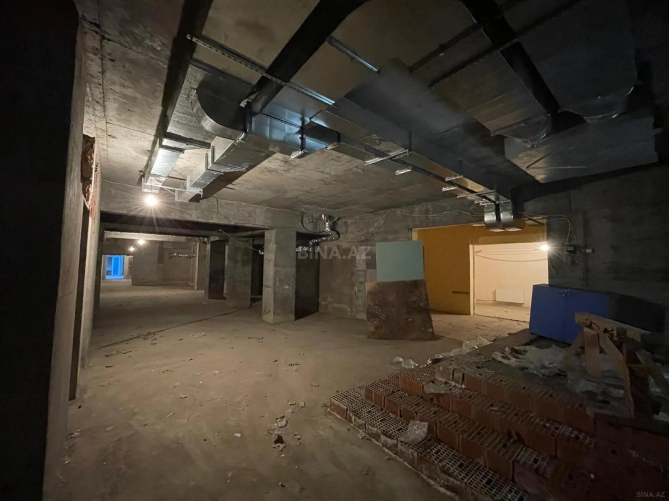 Kirayə verilir obyekt 445 m²