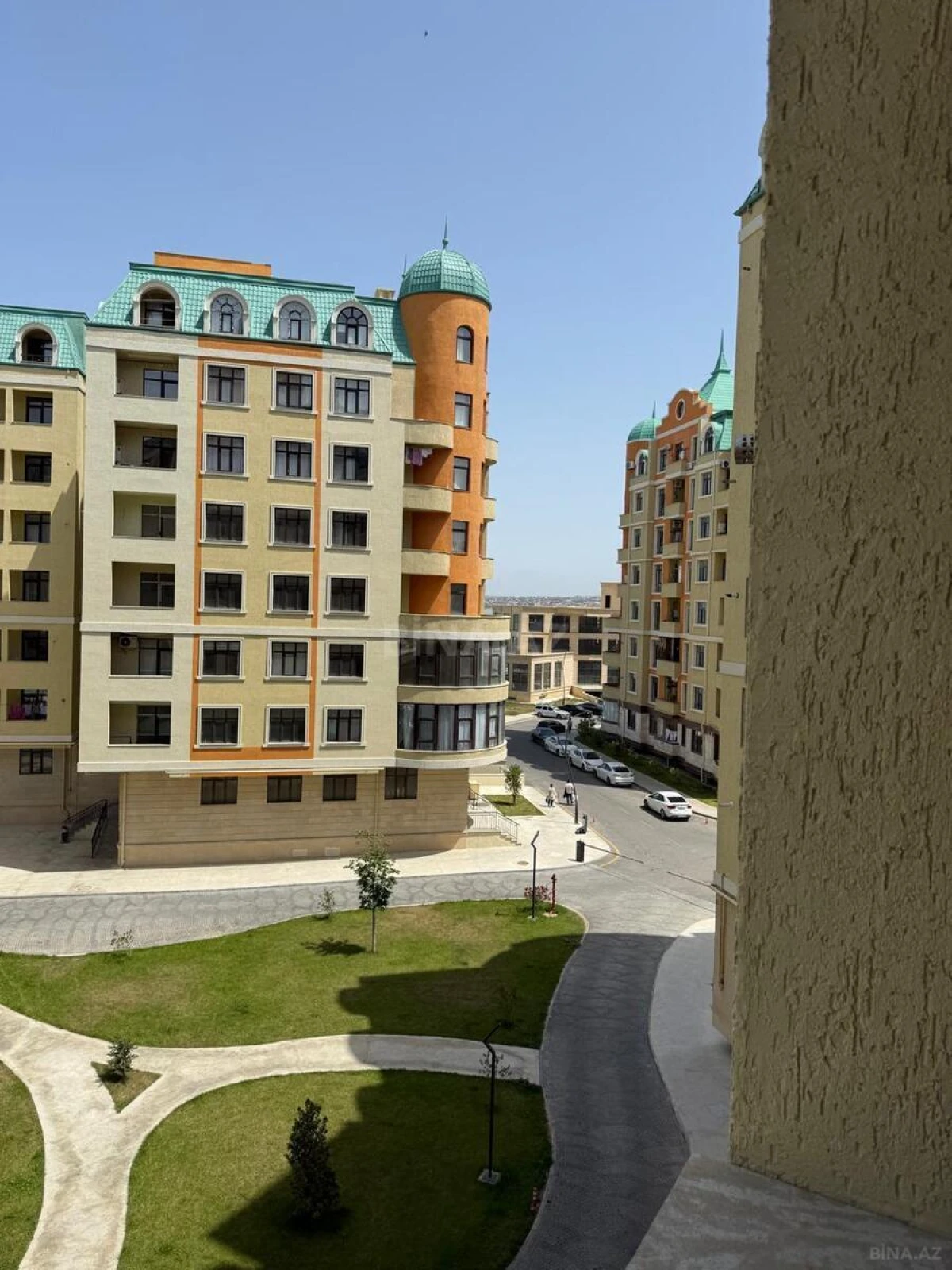 Kirayə verilir 3 otaqlı mənzil 118 m²
