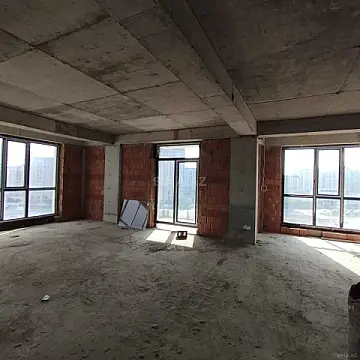 Satılır 2 otaqlı mənzil 90 m²