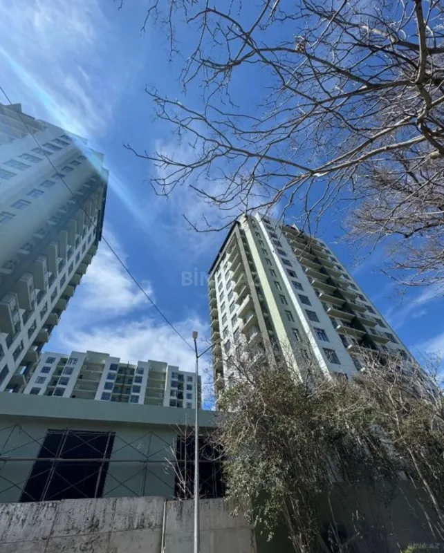 Satılır 3 otaqlı mənzil 95 m²