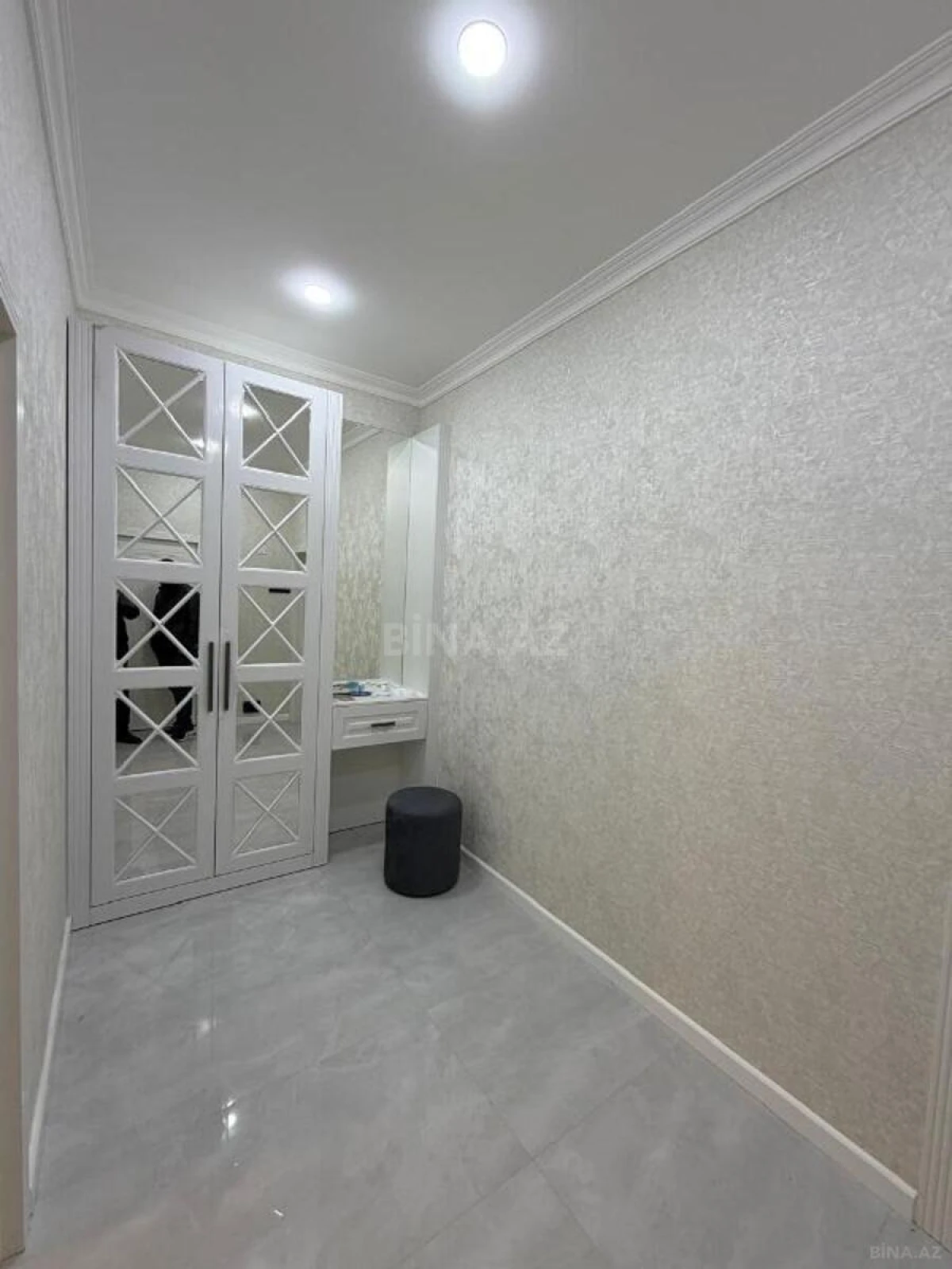 Satılır 3 otaqlı mənzil 95 m²