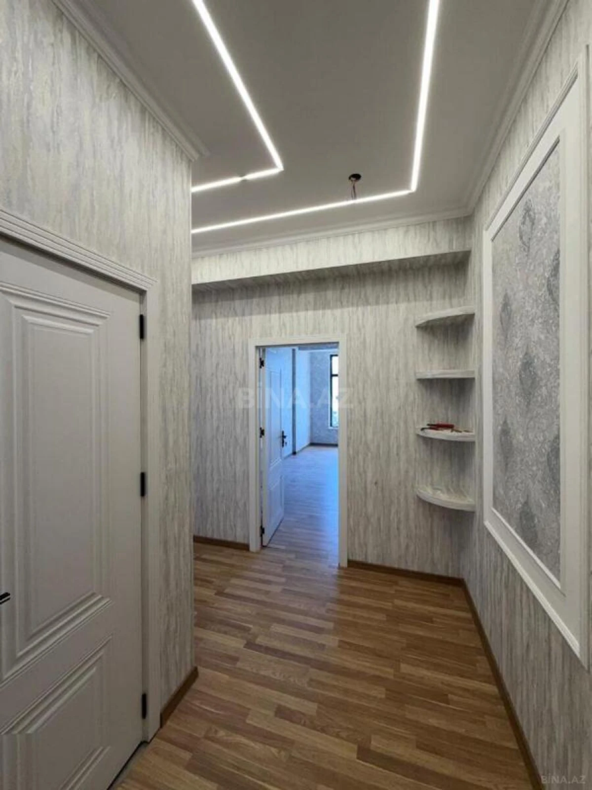 Satılır 3 otaqlı mənzil 95 m²