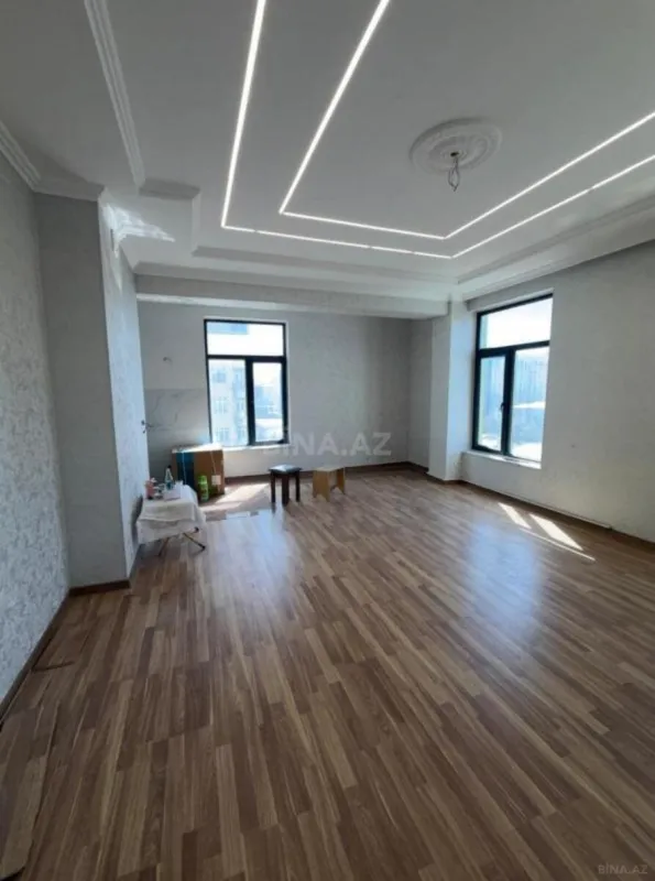 Satılır 3 otaqlı mənzil 95 m²