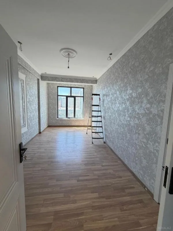 Satılır 3 otaqlı mənzil 95 m²