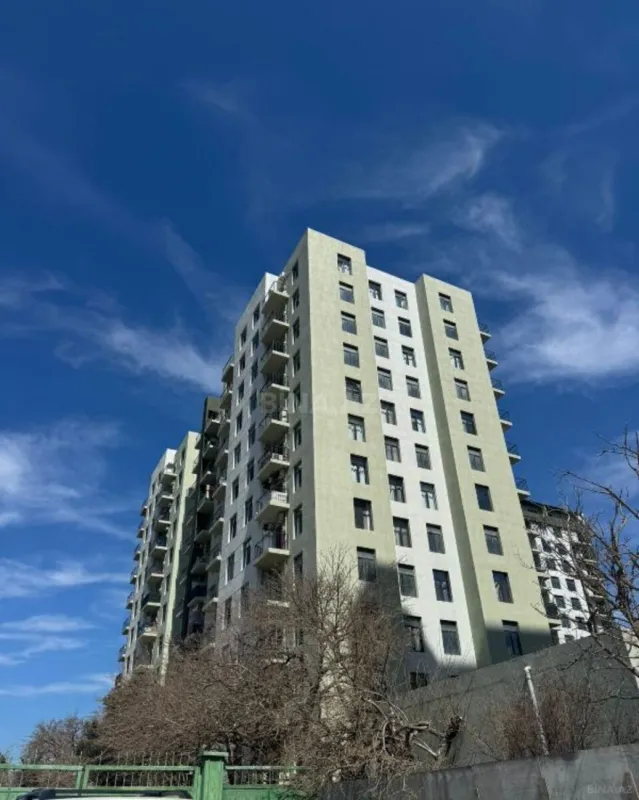 Satılır 3 otaqlı mənzil 95 m²