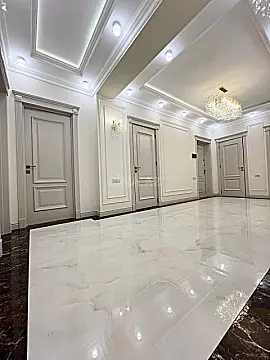 Satılır 4 otaqlı mənzil 177 m²