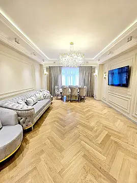 Satılır 4 otaqlı mənzil 177 m²