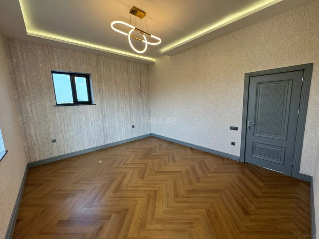 Satılır 7 otaqlı həyət evi 186 m²