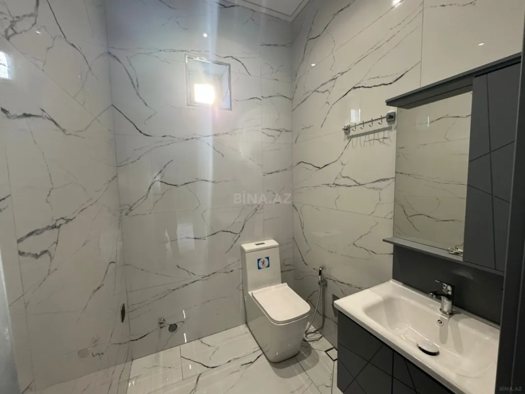 Satılır 7 otaqlı həyət evi 186 m²